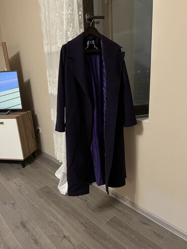 zhenskie palto bukle: Пальто M (EU 38), цвет - Сиреневый