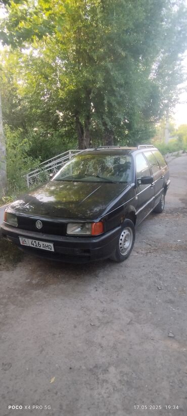 Volkswagen: Volkswagen Passat: 1990 г., 1.8 л, Механика, Бензин, Универсал