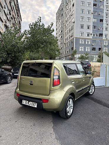 hetçbek: Kia Soul: 2 l | 2011 il Hetçbek — 4