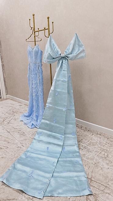 light blue: Вечернее платье, А-силуэт, Длинная модель, Атлас, Без рукавов, Шлейф, Стандарт — 3