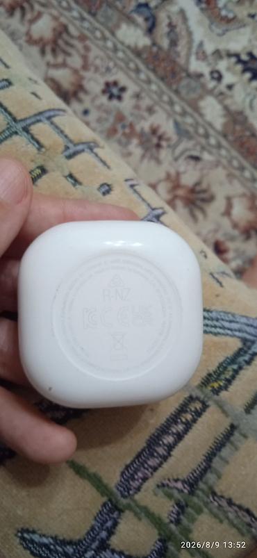 samsung buds2: Samsung Galaxy Buds üçün şarj qutusu (ağ rəng) - Rəsmi Samsung — 3