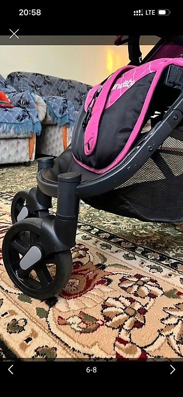каляска чико: Прогулочная коляска BeneBaby, цвет фуксия. Особенности: - Легкая — 6