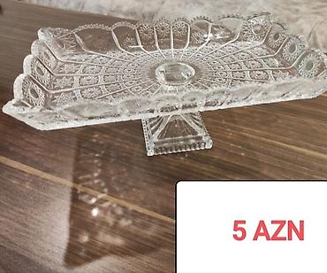 su qablar: Tort və şiriniyyat qabı, Şüşə — 1