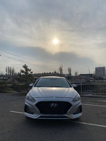 саната: Hyundai Sonata: 2018 г., 2 л, Автомат, Газ, Седан