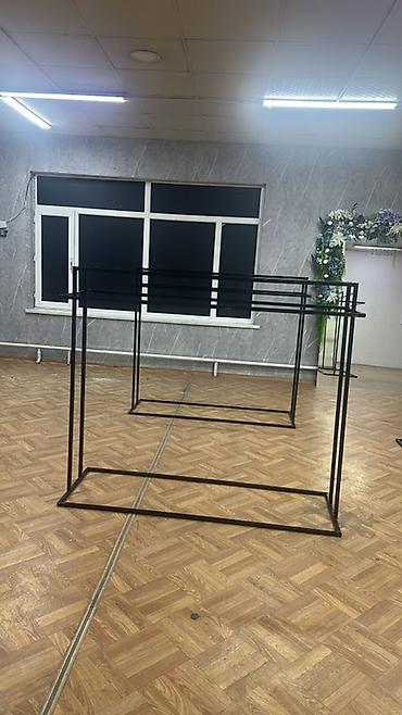Манекены: Комплект для оформления шоурума/магазина одежды - Напольные — 4