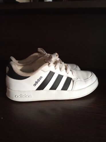 Patike: Adidas, 38.5, bоја - Bela — 3