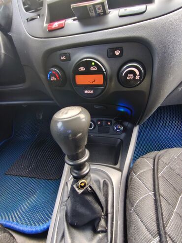 Kia: Kia Rio: 2006 г., 1.4 л, Механика, Бензин, Хэтчбэк — 10