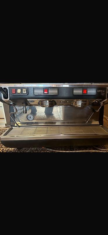каф марям: Продается кофемашина в очень хорошем состоянии. Nuova Simonelli — 1