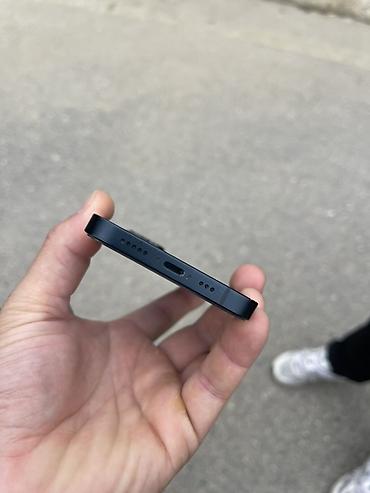 apple 13 mini: IPhone 13, Qara — 4