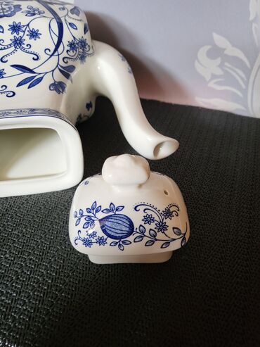 Čajnici: Bokal nov,cvibl mustra engleski Wedgwood iz 70ih.god. Nov bokal,sve — 9