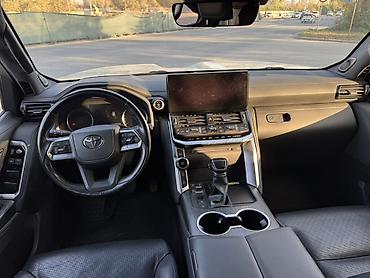 тойота из: Toyota Land Cruiser: 2021 г., 3.5 л, Автомат, Бензин, Внедорожник — 8