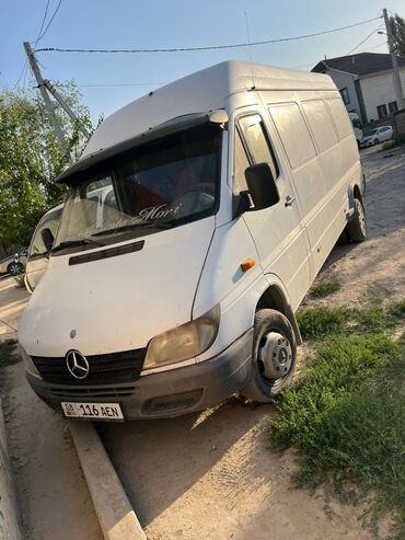 дом в машине: Легкий грузовик, Mercedes-Benz, Стандарт