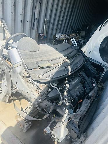 трапеция: Фронтальный «нос» в сборе для Honda (правый руль) Состав: - Панель — 2