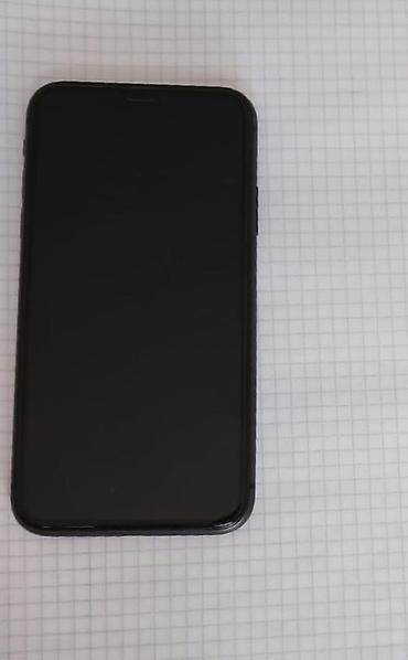 asus tuf 15: IPhone 11, 64 GB, Qara — 6