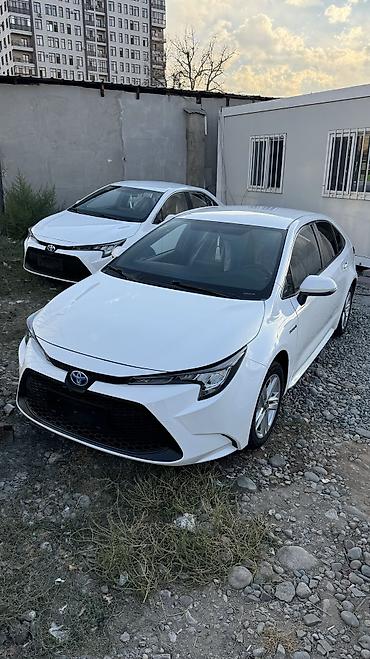 Продажа авто: Toyota Levin: 2022 г., Гибрид, Седан — 7