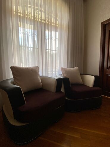 ofis mebelləri: 2kreslo birlikde_100azn.
Deffektsizdir. Qaracuxur(B562) Gunel🪀