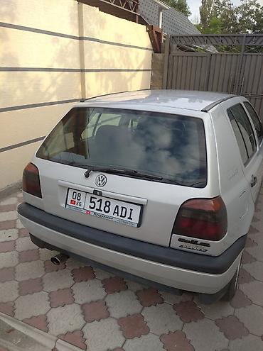 passat variant: Volkswagen Golf: 1994 г., 1.6 л, Механика, Бензин, Хэтчбэк — 8