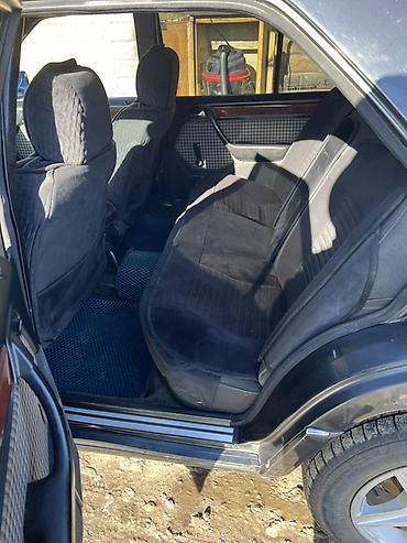 Mercedes-Benz: Mercedes-Benz W124: 1992 г., 2 л, Механика, Бензин, Седан — 3