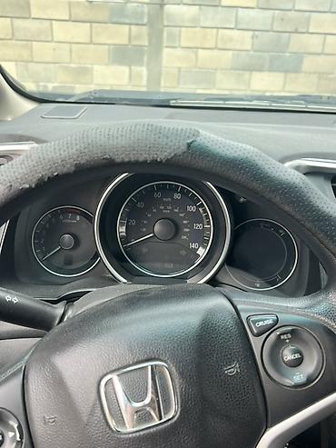 fit 2012: Honda Fit: 2015 г., 1.5 л, Вариатор, Бензин, Хэтчбэк — 6