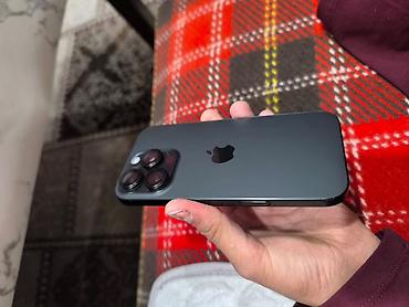 зарядное устройство для айфон: IPhone 16 Pro, цвет чёрный титановый в хорошем состоянии не гонит — 2