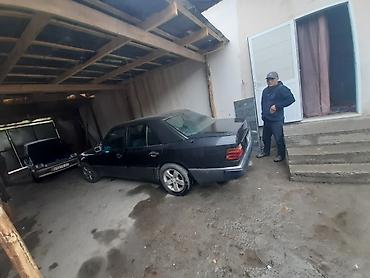 Продажа авто: Mercedes-Benz E-Class: 1993 г., 2.2 л, Механика, Бензин, Седан — 2