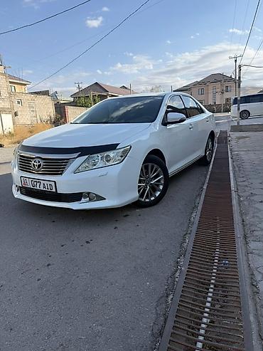 Toyota Camry: 2014 г., 2.5 л, Автомат, Бензин, Седан at lalafo.kg Toyota Camry: 2014 г., 2.5 л, Автомат, Бензин, Седан