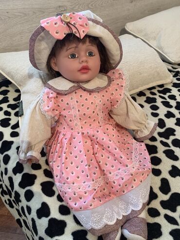 Игрушки: Фарфоровая кукла в винтажном стиле. - Материал: фарфоровая голова и — 1