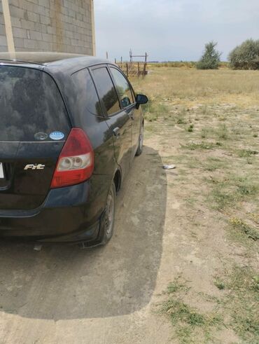 авто рынык: Honda Fit: 2003 г., 1.3 л, Автоматические, Бензин, Хэтчбэк