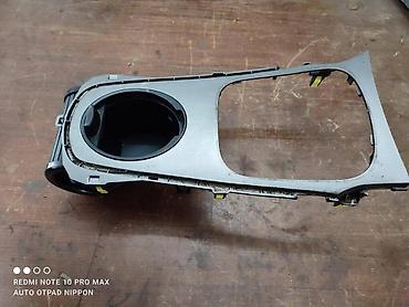 Ostali delovi enterijera: CENTRALNA KASETA FIOKA ZA TOYOTA AVENSIS OD 2009. DO 2012. GOD — 3