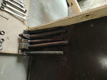 bayraq dirəyi: Hidravlik pres və domkratlar dəsti Təsvir: - Emalatxana tipli, şaquli — 7