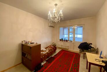 3 микрорайоне: 3 комнаты, 70 м², 106 серия, 8 этаж, Старый ремонт