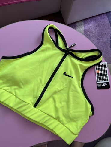 easycomfort jakna suskavac za ljubitelje sportske elegancije: Nike Top XL nekoriscen