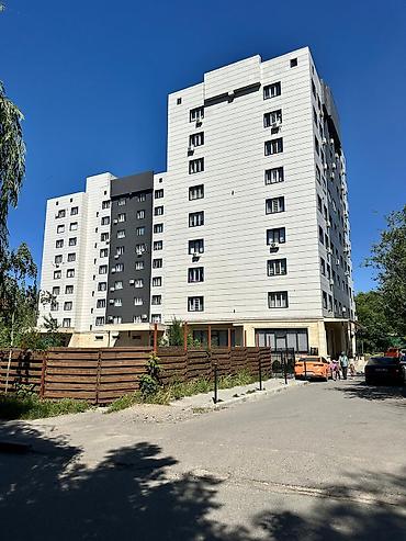 Продажа офисов 91 м², Без ремонта, Многоэтажное здание, 1 этаж at lalafo.kg Продажа офисов 91 м², Без ремонта, Многоэтажное здание, 1 этаж