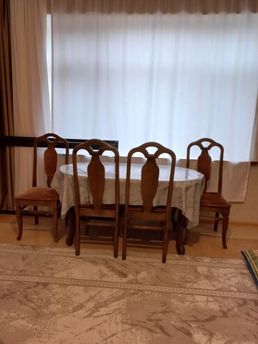Masa və oturacaq dəstləri: Qonaq otağı üçün, İşlənmiş, Açılan, Dördbucaq masa, 4 stul, Rusiya