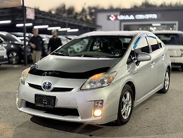 Toyota: Toyota Prius: 2010 г., 1.8 л, Вариатор, Гибрид, Хэтчбэк — 3