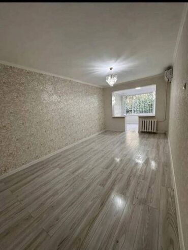купить квартиру в микрорайоне бишкек: 1 комната, 32 м², 104 серия, 1 этаж, Евроремонт