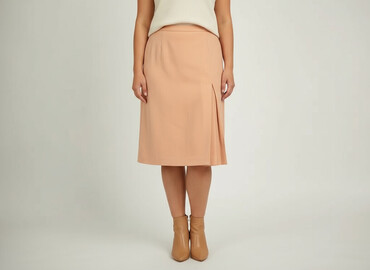 Skirts: Women`s skirt, size XL