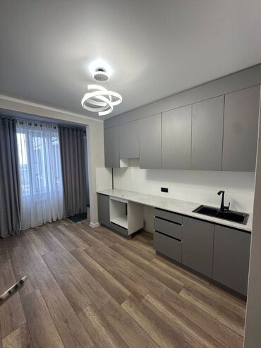 бишкек однокомнатная квартира продажа на сегодня: 1 бөлмө, 38 кв. м, Элитка, 12 кабат, Дизайнердик ремонт