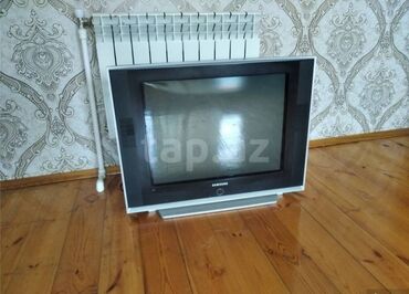 mini televizor: Samsunq tv boyuk duz ekran tvdi .iwleyir