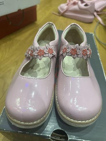 dəri baletkalar: Uşaq qız üçün Clarks laklı balet ayaqqabısı Olcu 29 - Brend: Clarks — 1