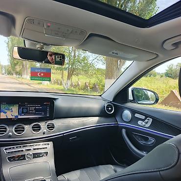 Mercedes-Benz: Mercedes-Benz E 300: 2 l | 2018 il Sedan — 8
