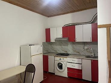 kirayə bos ev: 1 otaqlı, mətbəx-studio tipli kiçik ev/dağ evi. Plan və yerləşim: - — 4
