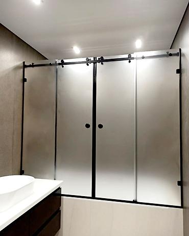 Душевые перегородки и ограждения: 🔹Душевые перегородки из безопасного стекла на заказ – это альтернатива — 13