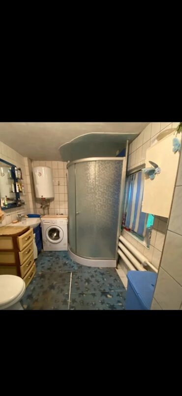 помищение в аренду: 68 м², 4 комнаты, Парковка, Забор, огорожен