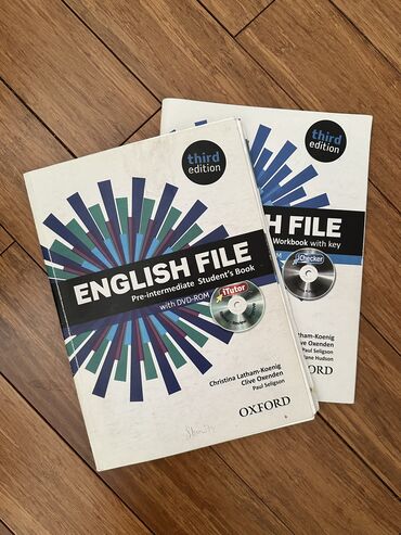 Kitablar, jurnallar, CD, DVD: English File Pre İntermediate