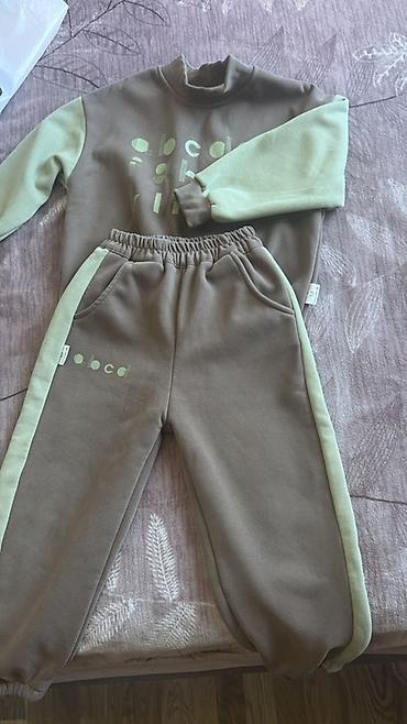 usag geyimi: Uşaq üçün iki hissəli sport dəsti - Komlekt: sweatshirt və şalvar - — 4