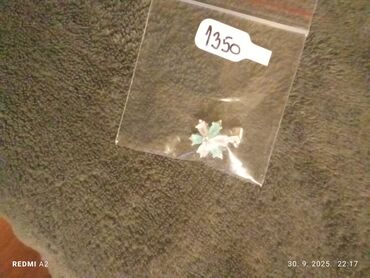 Prstenje: Srebrne minđuše sa kukicom i privjeskom u obliku suze. Centralni deo na lalafo.rs — 38 Prstenje: Srebrne minđuše sa kukicom i privjeskom u obliku suze. Centralni deo — 38