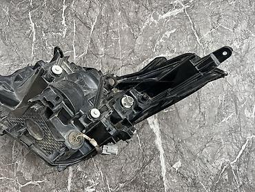 Передние фары: Передняя правая фара Lexus 2019 г., Б/у, Оригинал, США — 12