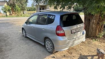 прямоток на фит: Honda Fit: 2002 г., 1.3 л, Вариатор, Бензин, Хэтчбэк — 3