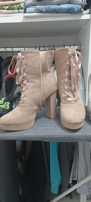zimska br: Boots, Size: 40